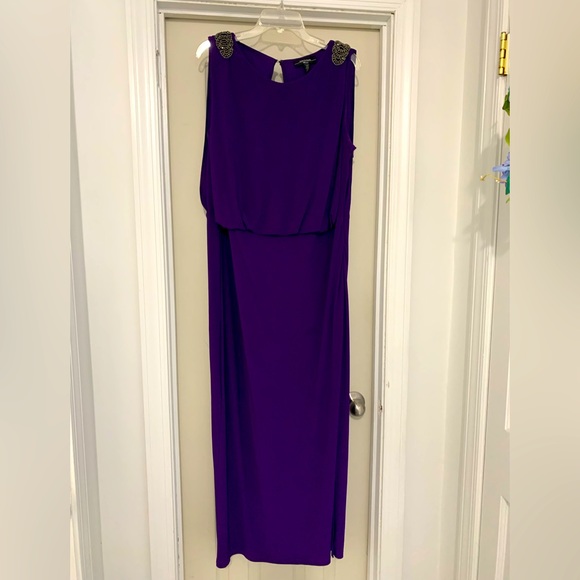 Size 14W. Beautiful long gown. Beading on the shoulders. Worn once. - Picture 1 of 2